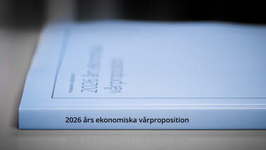 Rygg och omslag 2026 års ekonomiska vårproposition.