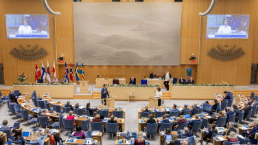 Polens talman i replikskifte med svensk riksdagsledamot.