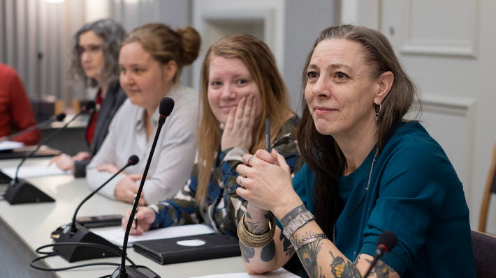 Ledamöter från Vänsterpartiet har möte i riksdagen.